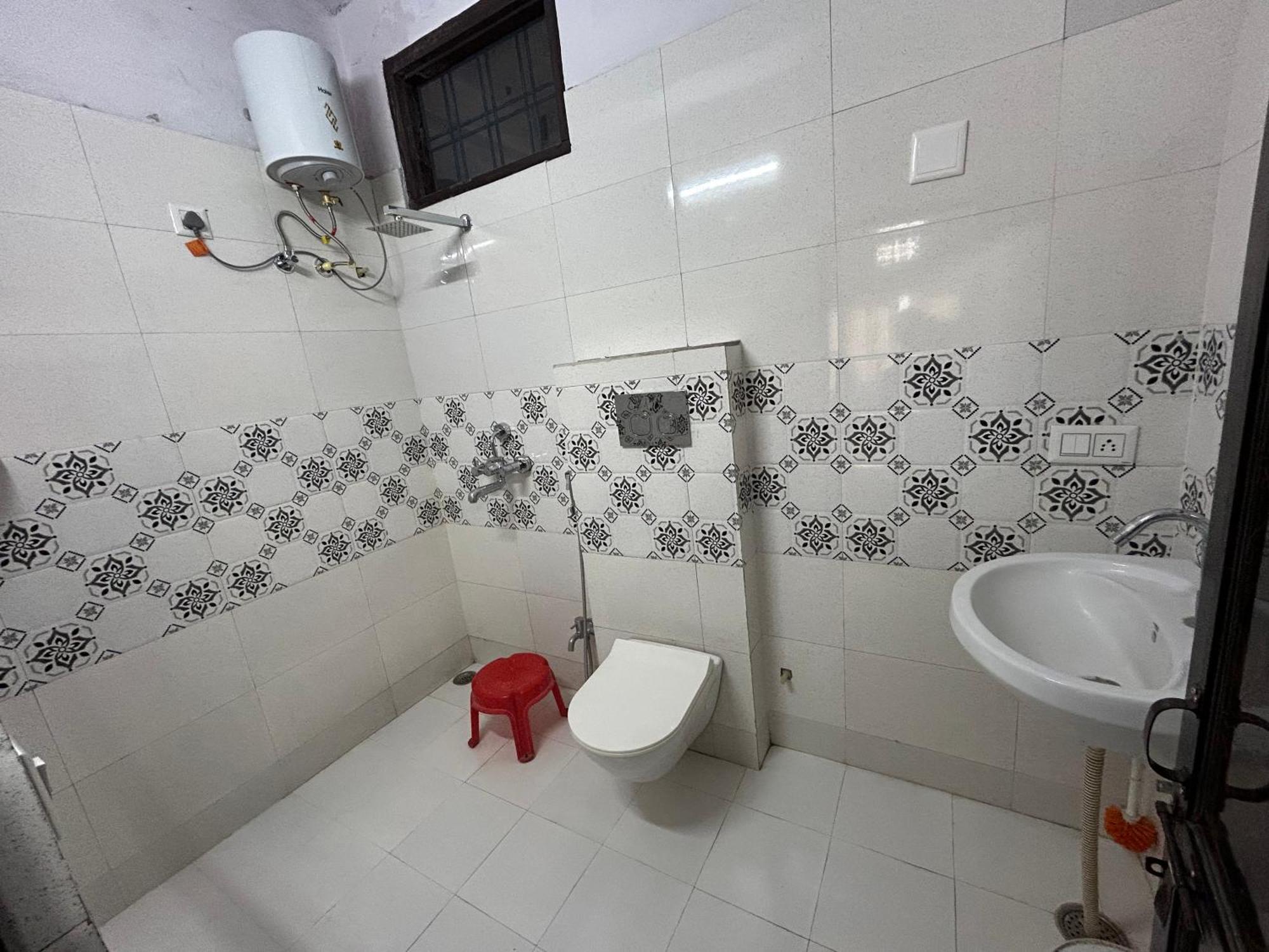 Ashish Guest House, Goverdhan Vilas อุเดเปอร์ ภายนอก รูปภาพ